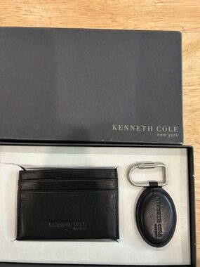 Kenneth Cole New York Black Leather Card Holder with Matching Key Fob